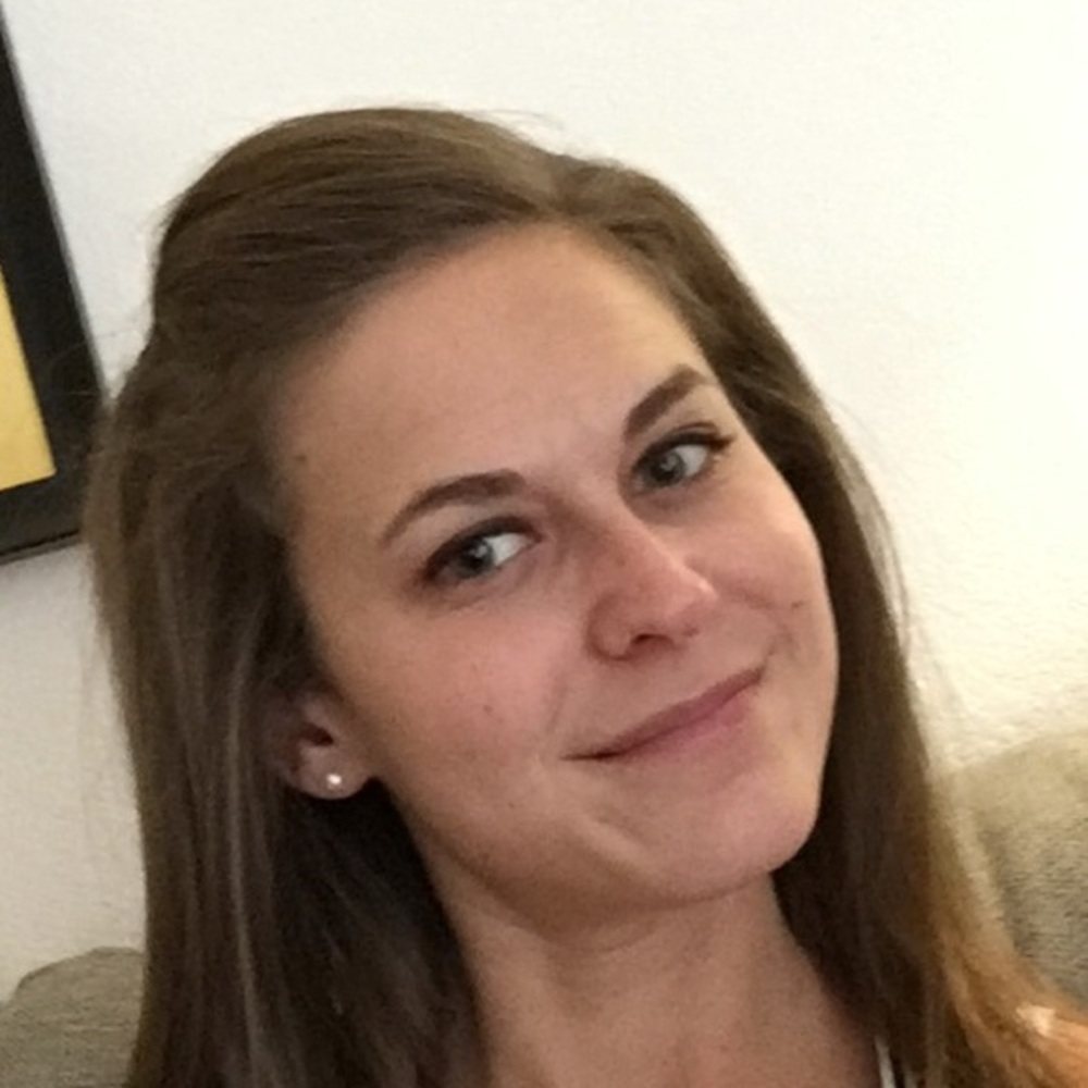 Meet your Posher, Kayla